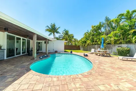 1051 Nw 3rd Street Boca Raton FL 33486