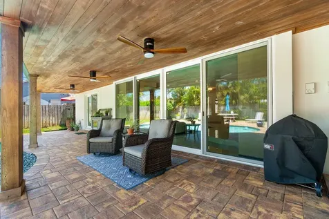 1051 Nw 3rd Street Boca Raton FL 33486