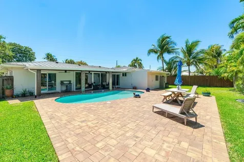 1051 Nw 3rd Street Boca Raton FL 33486