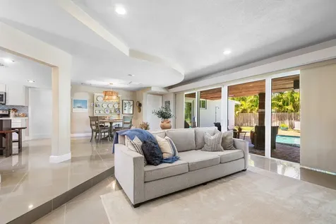 1051 Nw 3rd Street Boca Raton FL 33486
