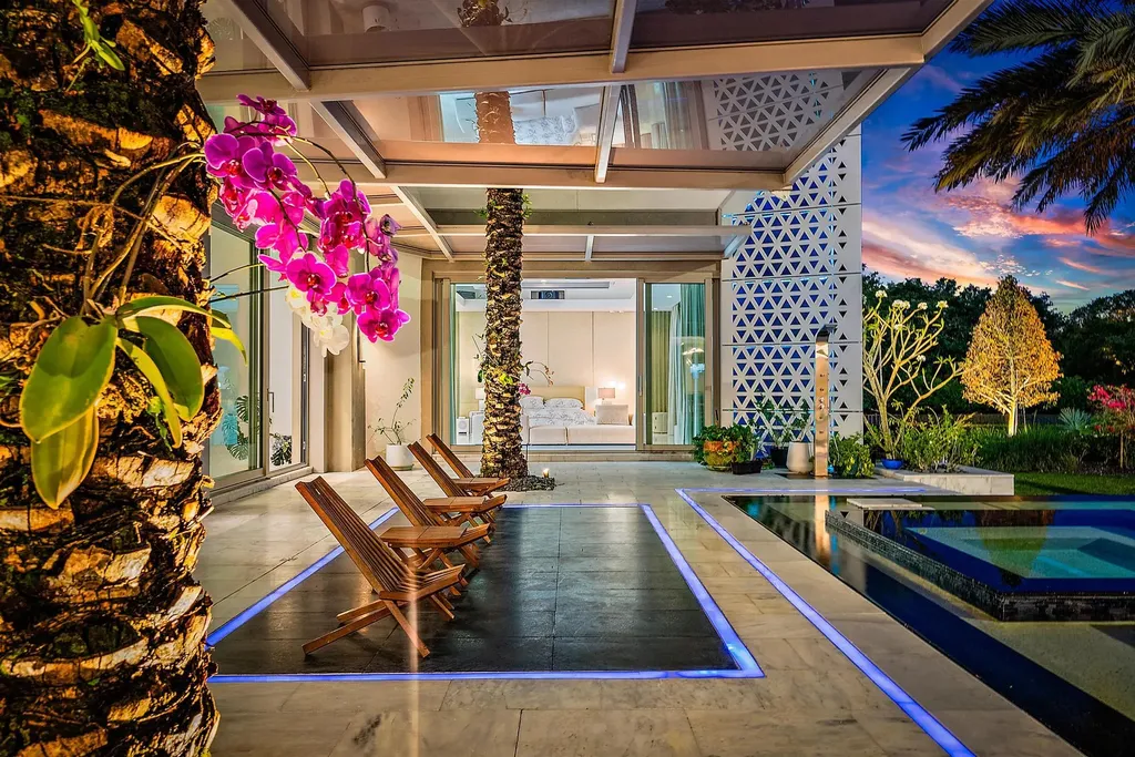 8119 Man O War Road Palm Beach Gardens FL 33418