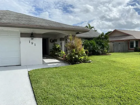 191 Parkwood Drive Royal Palm Beach FL 33411