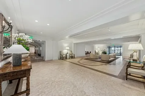 150 Bradley Place Palm Beach FL 33480