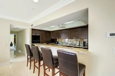 150 Bradley Place Palm Beach FL 33480