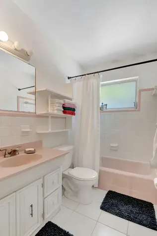 381 Sw 2nd Street Boca Raton FL 33432