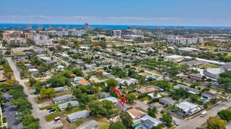 381 Sw 2nd Street Boca Raton FL 33432