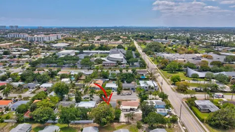 381 Sw 2nd Street Boca Raton FL 33432