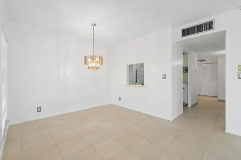 250 NE 20th Street Boca Raton FL 33431
