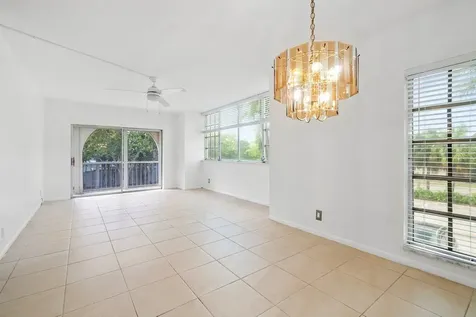 250 NE 20th Street Boca Raton FL 33431
