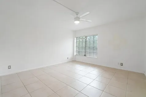 250 NE 20th Street Boca Raton FL 33431