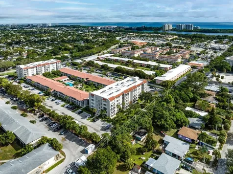 250 NE 20th Street Boca Raton FL 33431