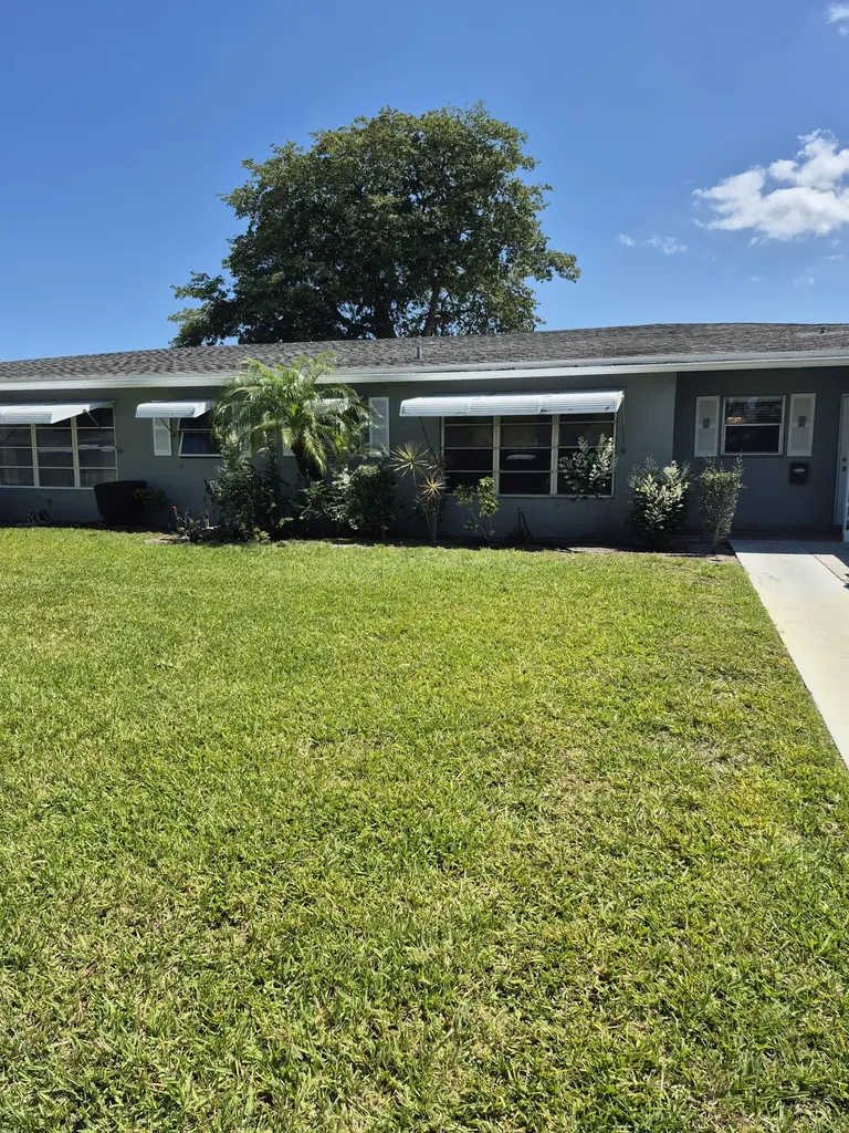 732 South Drive Delray Beach FL 33445
