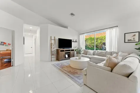 9127 Long Lake Palm Drive Boca Raton FL 33496