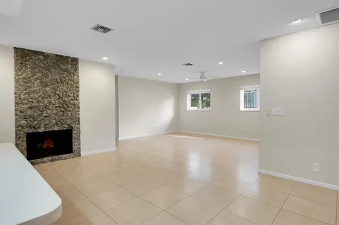 920 Sw 11th Terrace Boca Raton FL 33486