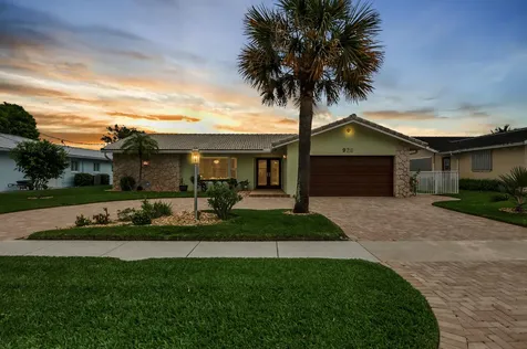 920 Sw 11th Terrace Boca Raton FL 33486