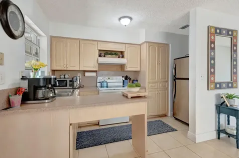 391 Sw 2nd Street Boca Raton FL 33432