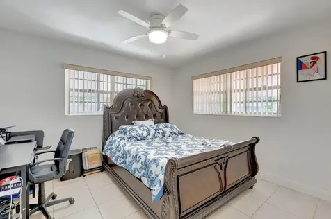 391 Sw 2nd Street Boca Raton FL 33432