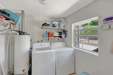 391 Sw 2nd Street Boca Raton FL 33432