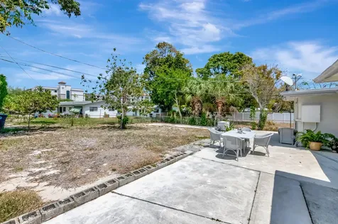 391 Sw 2nd Street Boca Raton FL 33432