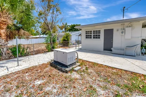 391 Sw 2nd Street Boca Raton FL 33432