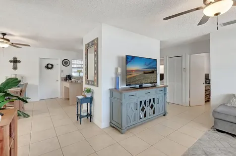 391 Sw 2nd Street Boca Raton FL 33432