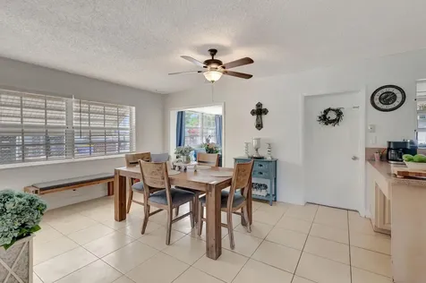 391 Sw 2nd Street Boca Raton FL 33432