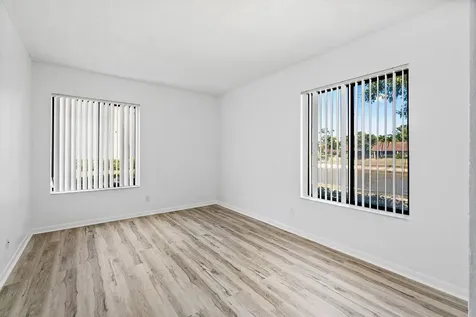 723 Sunny Pine Way Greenacres FL 33415
