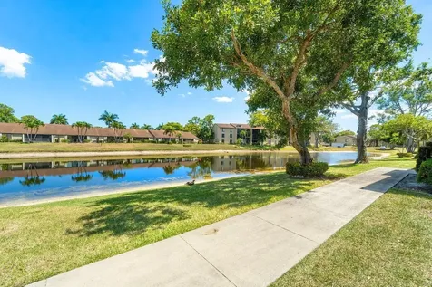 723 Sunny Pine Way Greenacres FL 33415