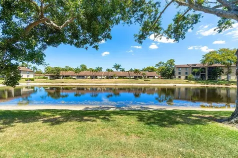 723 Sunny Pine Way Greenacres FL 33415