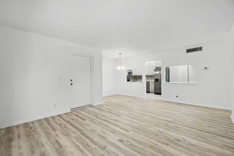 723 Sunny Pine Way Greenacres FL 33415