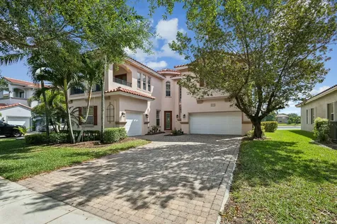 694 Cresta Circle West Palm Beach FL 33413