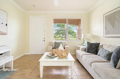 4725 Foxtail Palm Court Greenacres FL 33463
