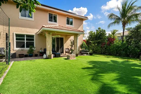 4725 Foxtail Palm Court Greenacres FL 33463