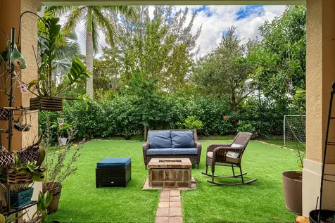 4725 Foxtail Palm Court Greenacres FL 33463