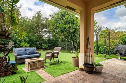 4725 Foxtail Palm Court Greenacres FL 33463