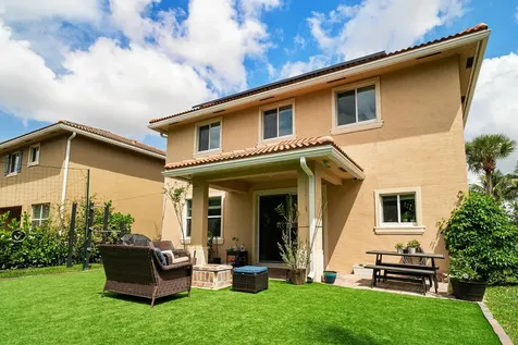 4725 Foxtail Palm Court Greenacres FL 33463