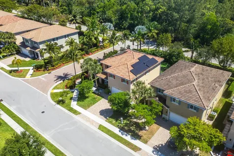 4725 Foxtail Palm Court Greenacres FL 33463