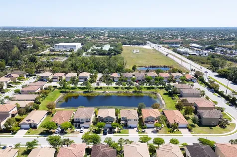 4725 Foxtail Palm Court Greenacres FL 33463