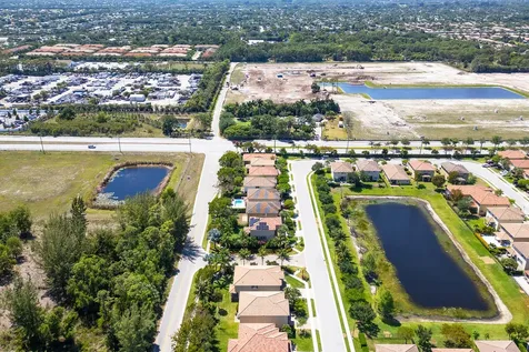 4725 Foxtail Palm Court Greenacres FL 33463