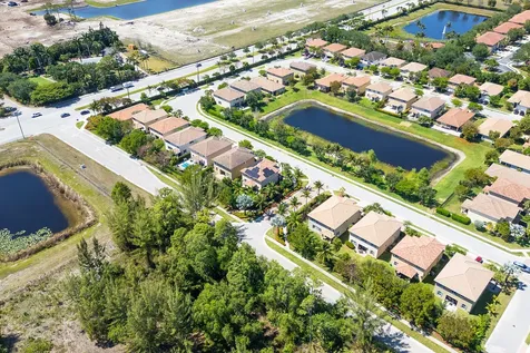 4725 Foxtail Palm Court Greenacres FL 33463