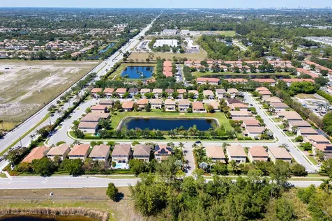 4725 Foxtail Palm Court Greenacres FL 33463