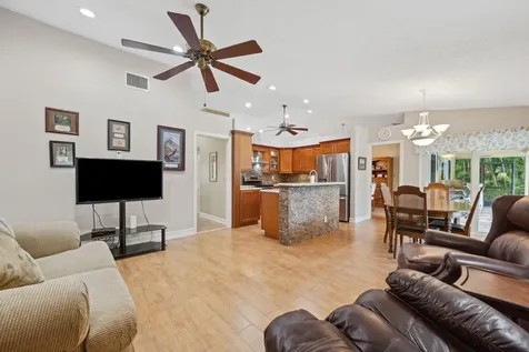 460 Nw 69th Street Boca Raton FL 33487