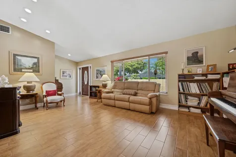 460 Nw 69th Street Boca Raton FL 33487