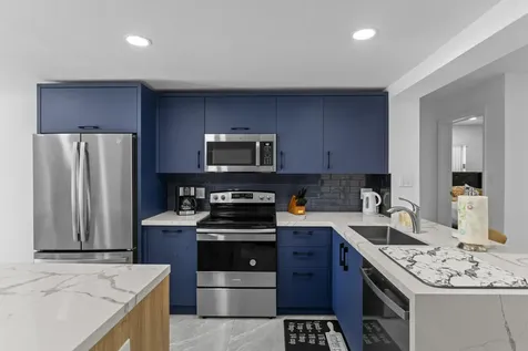 1640 Washinghton Street Hollywood FL 33020