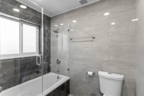 1640 Washinghton Street Hollywood FL 33020