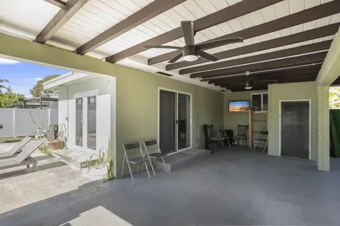1640 Washinghton Street Hollywood FL 33020