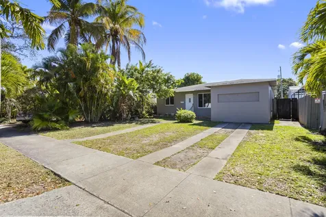 1640 Washinghton Street Hollywood FL 33020