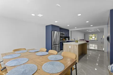 1640 Washinghton Street Hollywood FL 33020