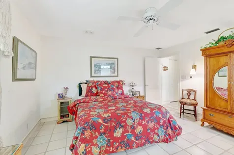 10082 Spyglass Way Boca Raton FL 33498