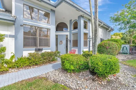 10082 Spyglass Way Boca Raton FL 33498